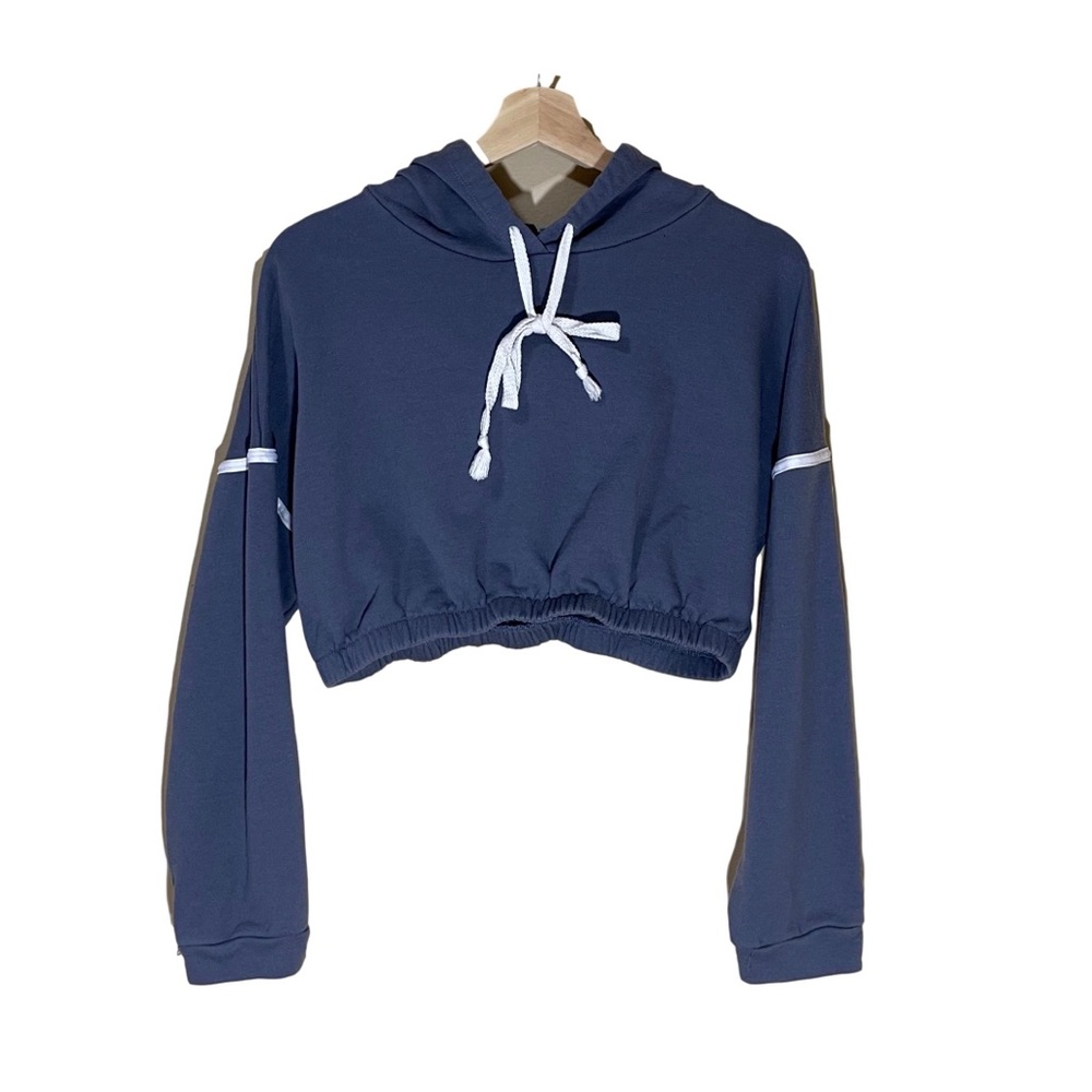 Fashion Nova gray cropped pullover hoodie | sport